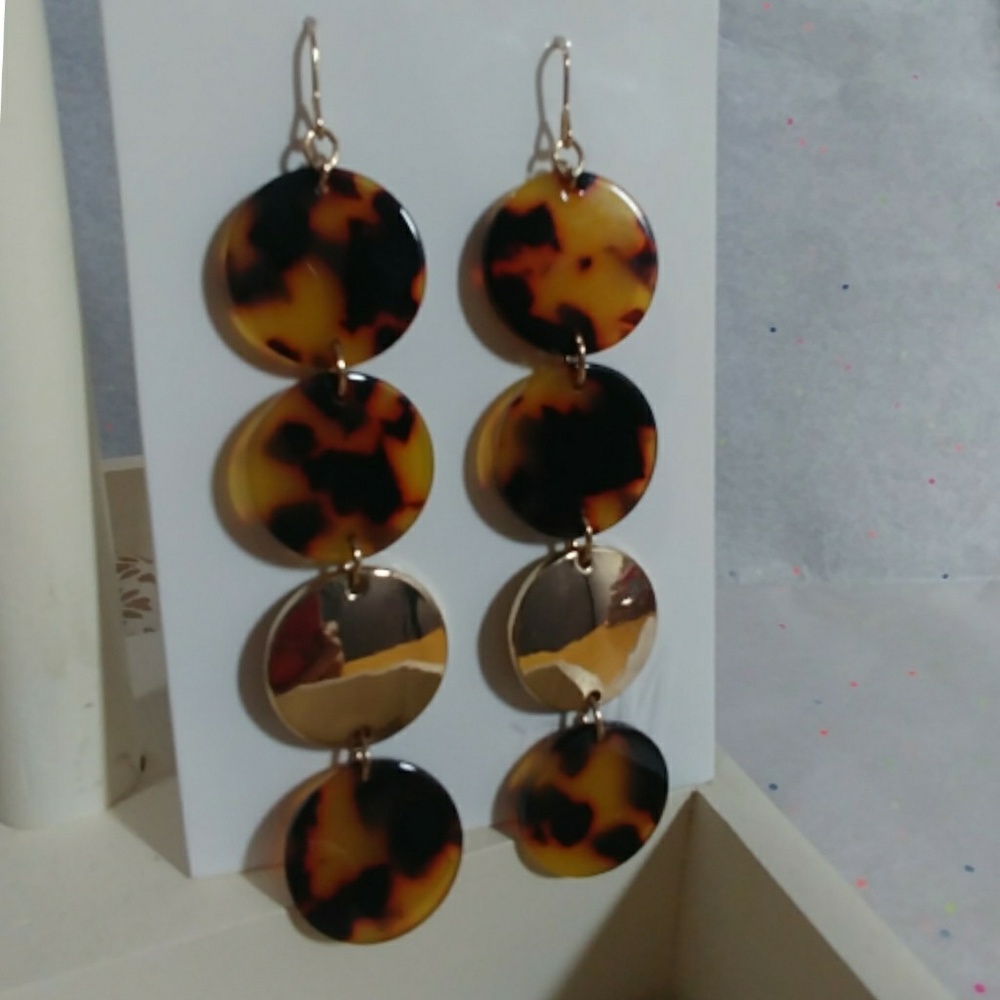 H&M 💜 ANIMAL Print Earrings